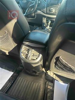 هیوندای i40